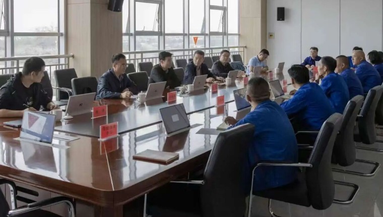 王宁一行到刘化化工公司发展专项调研